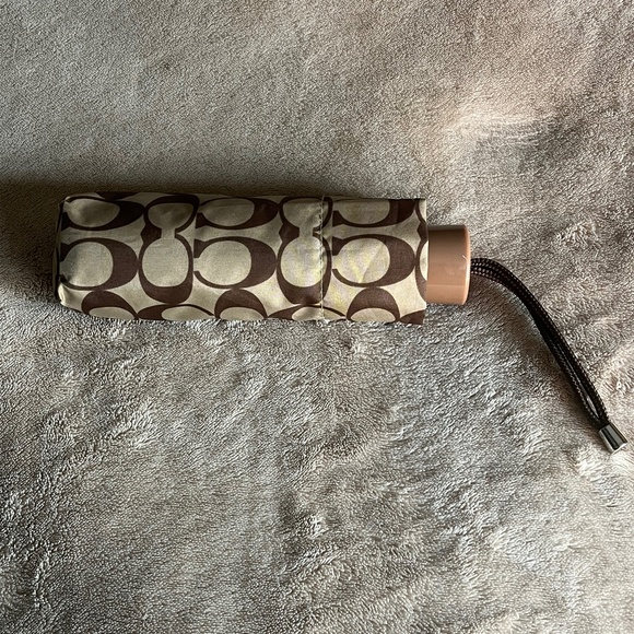 NWOT Coach Signature Mini Umbrella - Picture 3 of 5